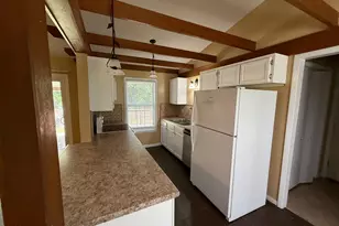 415 Mark Ln, Jacksonville, NC 28546 - Photo 2