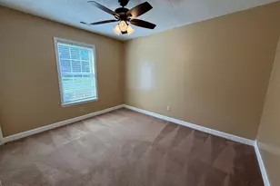 415 Mark Ln, Jacksonville, NC 28546 - Photo 8