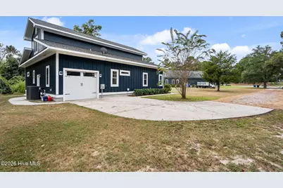 316 E Rolling Meadows Road, Hampstead, NC 28443 - Photo 2