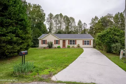 303 Sedgefield Court, Jacksonville, NC 28540 - Photo 2