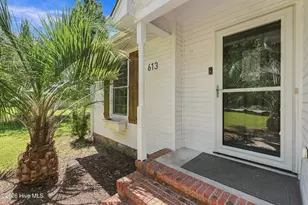 613 Ravenswood Rd, Hampstead, NC 28443 - Photo 4