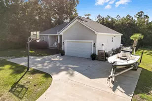 204 Doe Ridge Rd, Hampstead, NC 28443 - Photo 2