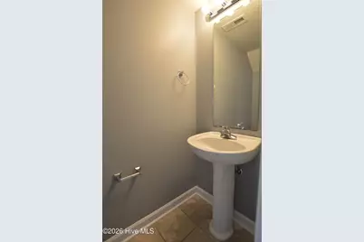 905 Springwood Drive, Jacksonville, NC 28546 - Photo 8