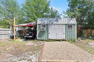 146 NE 5th St, Oak Island, NC 28465 - Photo 38