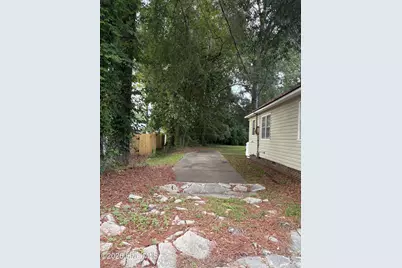 217 & 219 E Lewis Street, Whiteville, NC 28472 - Photo 2