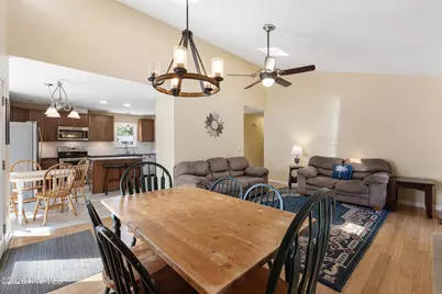 327 Green Meadows Drive, Wilmington, NC 28405 - Photo 12