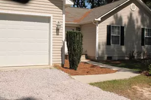 175 Pecan Grove Dr, Aberdeen, NC 28315 - Photo 2