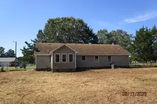 1108 Azalea Trail, Elizabeth City, NC 27909 - Photo 4