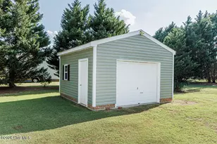 8554 Forest Cove Rd, Elm City, NC 27822 - Photo 14