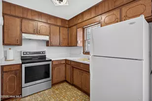 4821 W Lord Byron Rd, Wilmington, NC 28405 - Photo 12