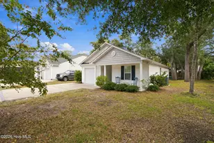 126 NW 8th St, Oak Island, NC 28465 - Photo 4