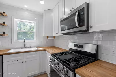2017 Burnett Boulevard, Wilmington, NC 28401 - Photo 16