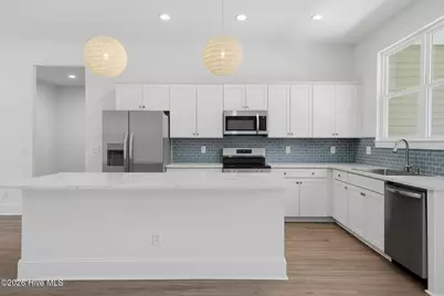 646 E Boiling Spring Road, Southport, NC 28461 - Photo 10