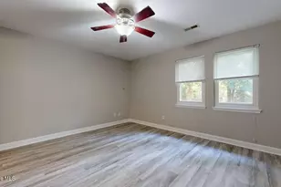 105 Spring Dr, Jacksonville, NC 28540 - Photo 16