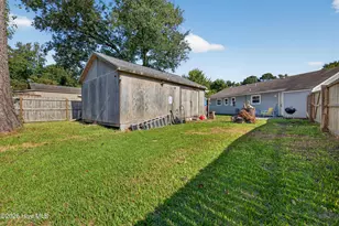 201 Southwold Dr, Wilmington, NC 28409 - Photo 18