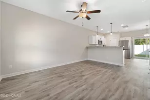 18 Catalina Cir, Swansboro, NC 28584 - Photo 6