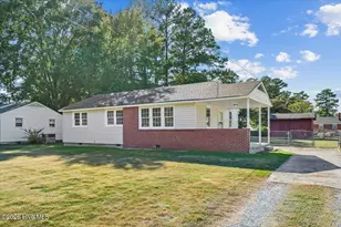 1305 N Robin St, Goldsboro, NC 27534 - Photo 2