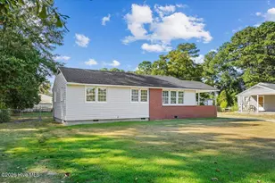 1305 N Robin St, Goldsboro, NC 27534 - Photo 1