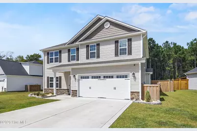 499 Pebble Shore Drive, Sneads Ferry, NC 28460 - Photo 2