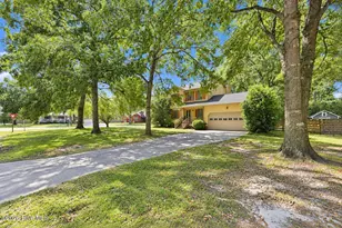1142 Lakeview Ave, Richlands, NC 28574 - Photo 4