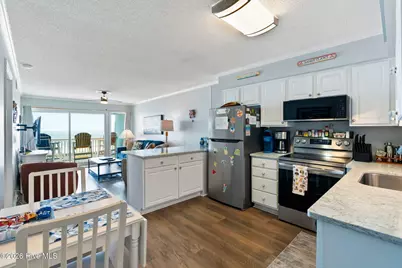 918 Carolina Beach Avenue N #Apt 3e, Carolina Beach, NC 28428 - Photo 6