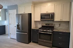 184 E Ridge Ct, Jacksonville, NC 28540 - Photo 10