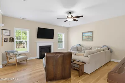 413 Harlequin Court, Sneads Ferry, NC 28460 - Photo 4