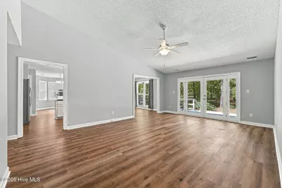 1122 Barkentine Drive, New Bern, NC 28560 - Photo 4