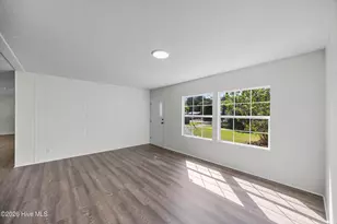 2025 Teresa Dr, Castle Hayne, NC 28429 - Photo 8