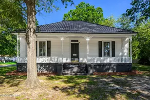 412 W Walnut St, Tarboro, NC 27886 - Photo 1