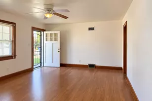 601 Howard St, Columbia, NC 27925 - Photo 2