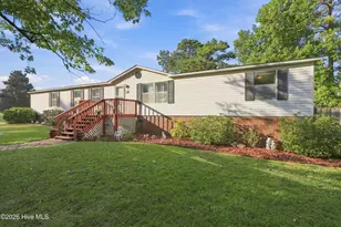 683 Bay Harbor Dr, Hampstead, NC 28443 - Photo 2