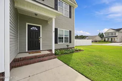 113 Borough Nest Drive, Swansboro, NC 28584 - Photo 4