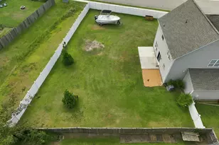 113 Borough Nest Dr, Swansboro, NC 28584 - Photo 46