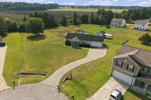 2103 Deerwood Ln, Kinston, NC 28504 - Photo 6