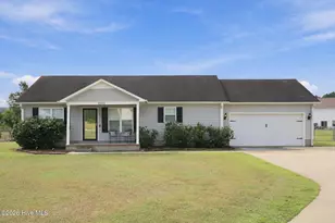 2103 Deerwood Ln, Kinston, NC 28504 - Photo 1