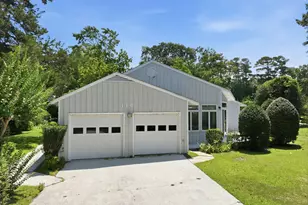 110 Beechwood Dr, Morehead City, NC 28557 - Photo 14
