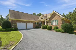 122 Beacon Ridge Dr, Seven Lakes, NC 27376 - Photo 2