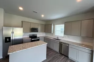 587 Coronado Ave SE, Leland, NC 28451 - Photo 4