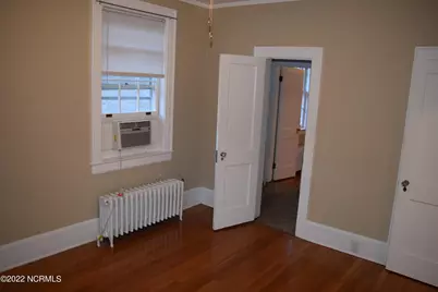 245 E New Hampshire Avenue #3, Southern Pines, NC 28387 - Photo 4