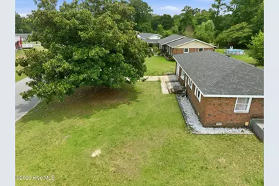 104 Yorkshire Drive, Jacksonville, NC 28546 - Photo 32