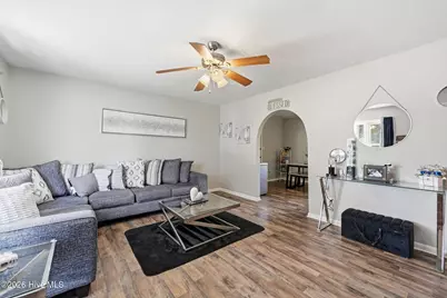 104 Yorkshire Drive, Jacksonville, NC 28546 - Photo 2