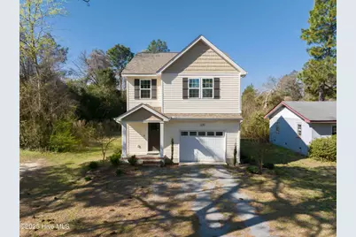 1130 W Indiana Avenue, Southern Pines, NC 28387 - Photo 1