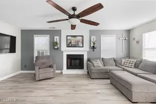 108 Walnut Hills Dr, Richlands, NC 28574 - Photo 10