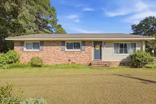 613 E Chelly St, Warsaw, NC 28398 - Photo 1