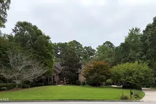 307 Taberna Cir, New Bern, NC 28562 - Photo 2