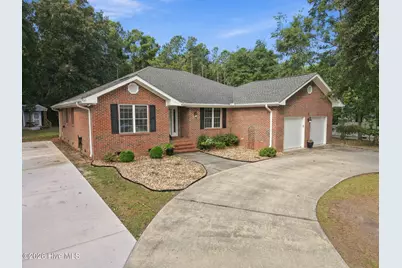 323 S Belvedere Drive, Hampstead, NC 28443 - Photo 2