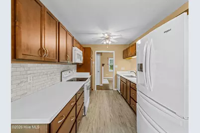 542 Shadowridge Road, Jacksonville, NC 28546 - Photo 16