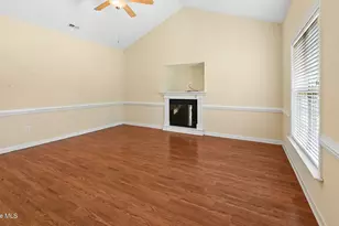 2954 Sherwin Downs Dr, Grimesland, NC 27837 - Photo 6