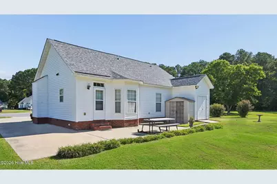 2954 Sherwin Downs Drive, Grimesland, NC 27837 - Photo 4